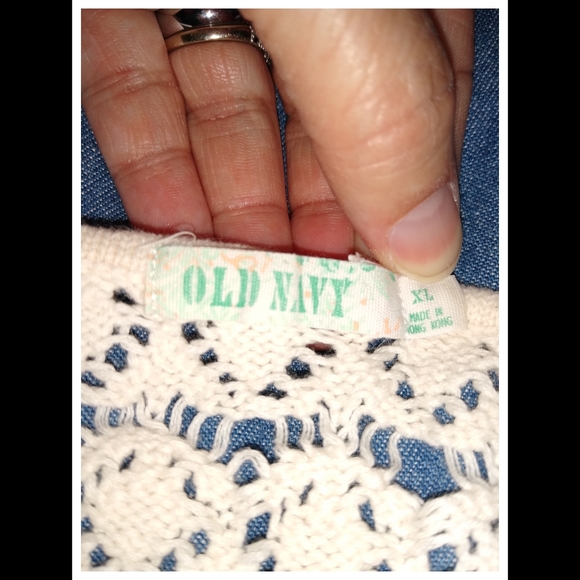OLD NAVY Vintage Crochet Top - Picture 3 of 5